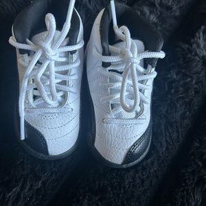 Jordan Kids White & Black Lace-Up Sneakers - Youth